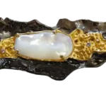 silver-and-pearl-pendant