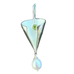 silver-coneform-pendant-with-peridot-dangling-white-pearl