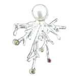 silver pendant with white pearl