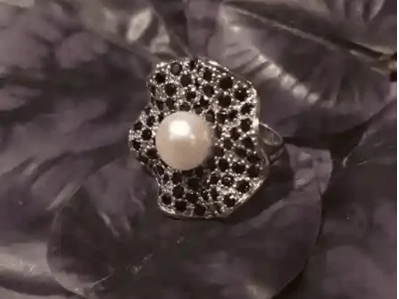 Midnight Pearl Blossom Crown Ring – Size 59