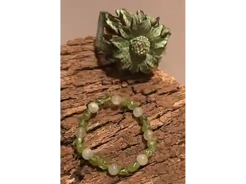 Nature Flow Leather Bracelet — Prehnite & Olivine (Free Size)